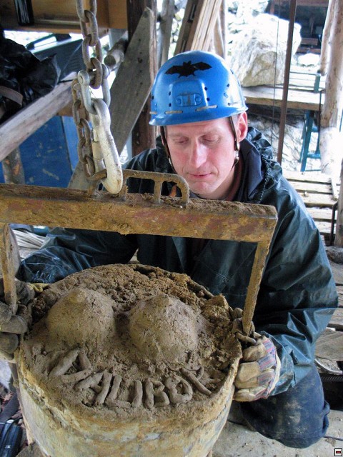 img00019.jpg