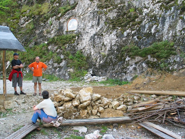 img00008.jpg
