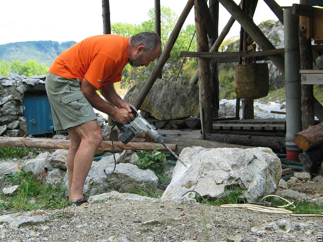 img00014.jpg
