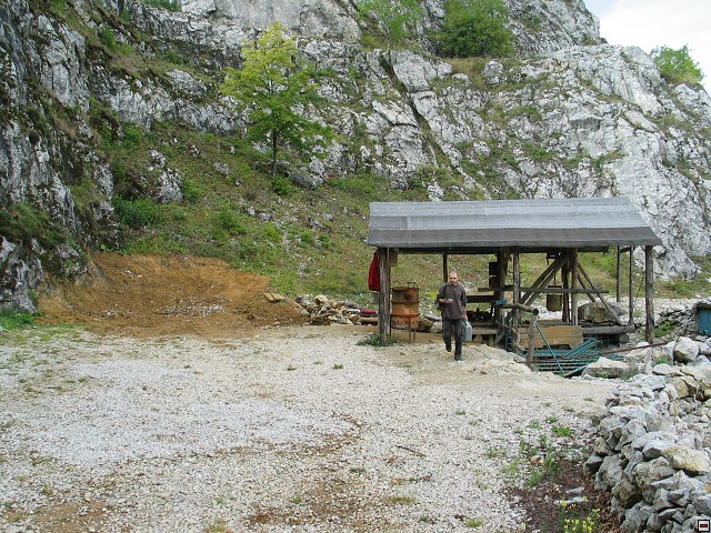 img00018.jpg