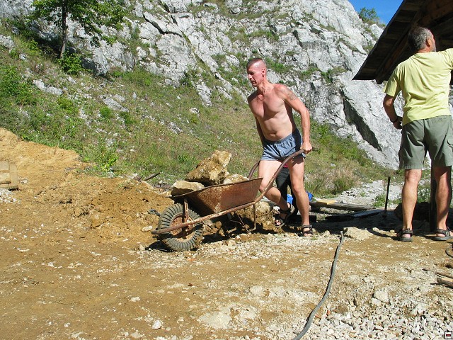 img00024.jpg