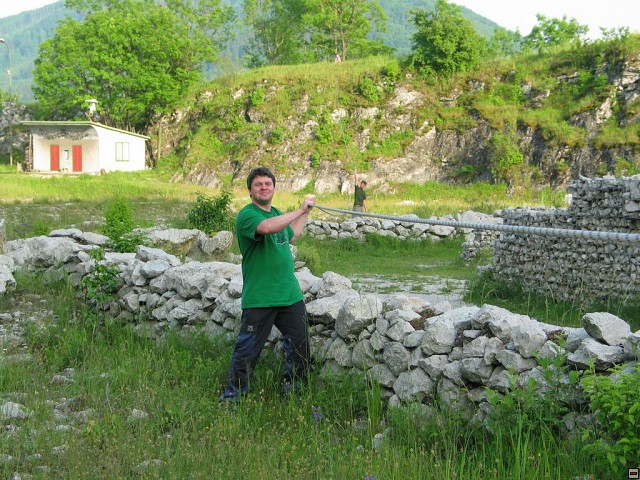 img00002.jpg