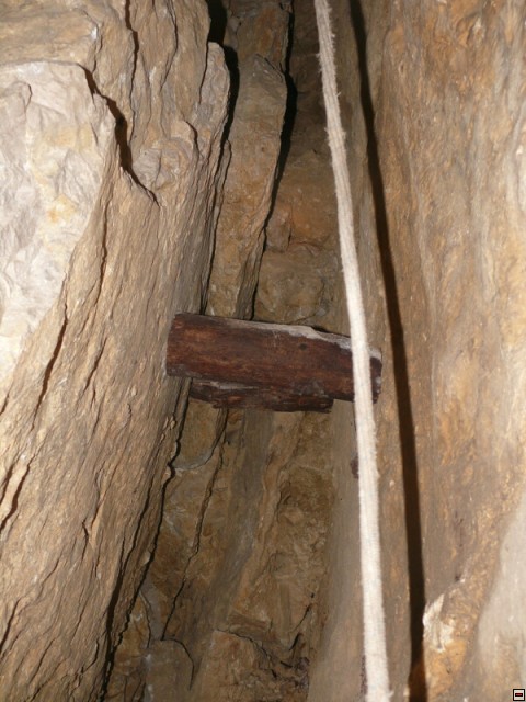 img00020.jpg